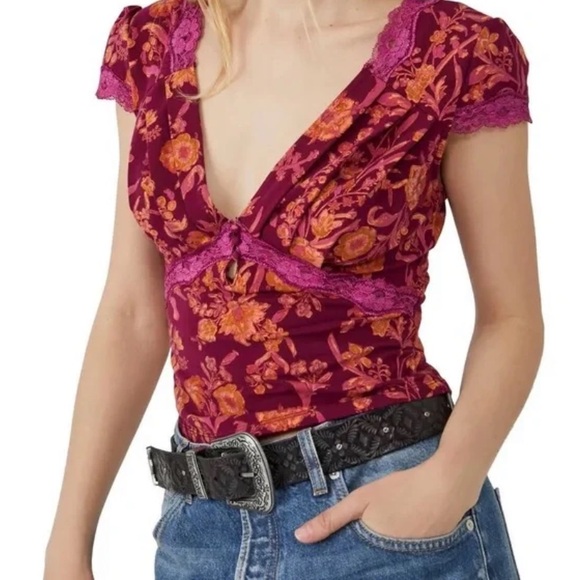Free People Emory Emery Top in Pink Combo Size Large Floral Cap Sleeve NWT - Picture 6 of 11